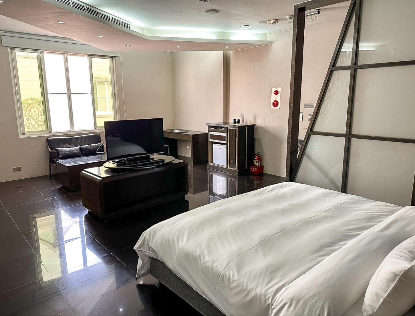 All-Ur Boutique Motel-Jhu Shan Branch Жушан Екстериор снимка