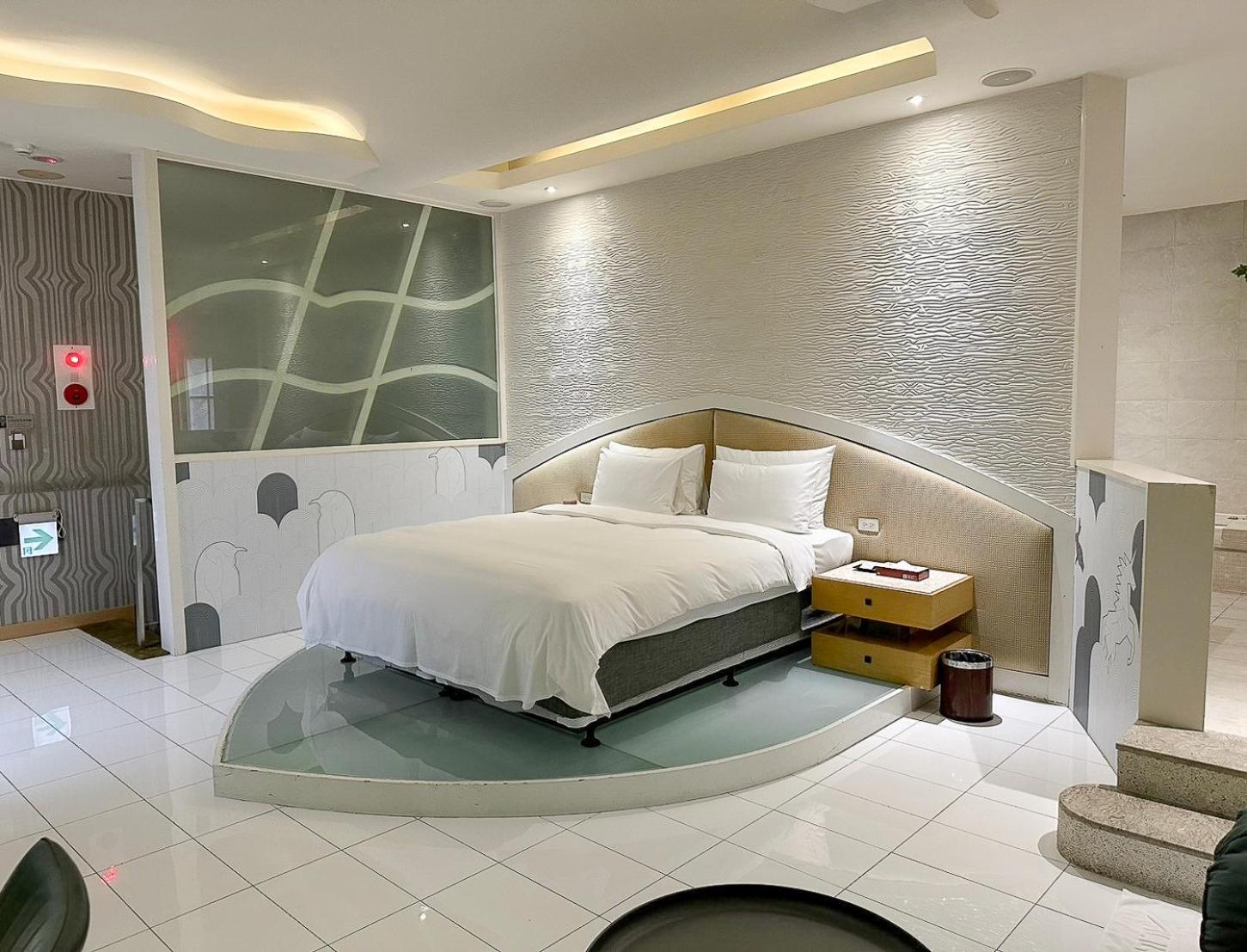 All-Ur Boutique Motel-Jhu Shan Branch Жушан Екстериор снимка