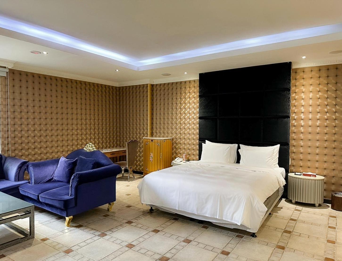 All-Ur Boutique Motel-Jhu Shan Branch Жушан Екстериор снимка