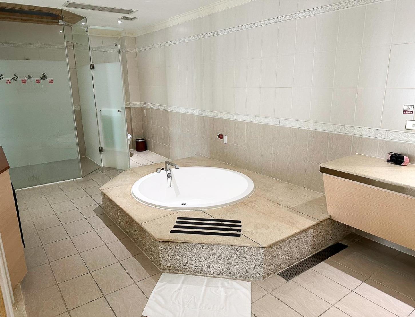 All-Ur Boutique Motel-Jhu Shan Branch Жушан Екстериор снимка