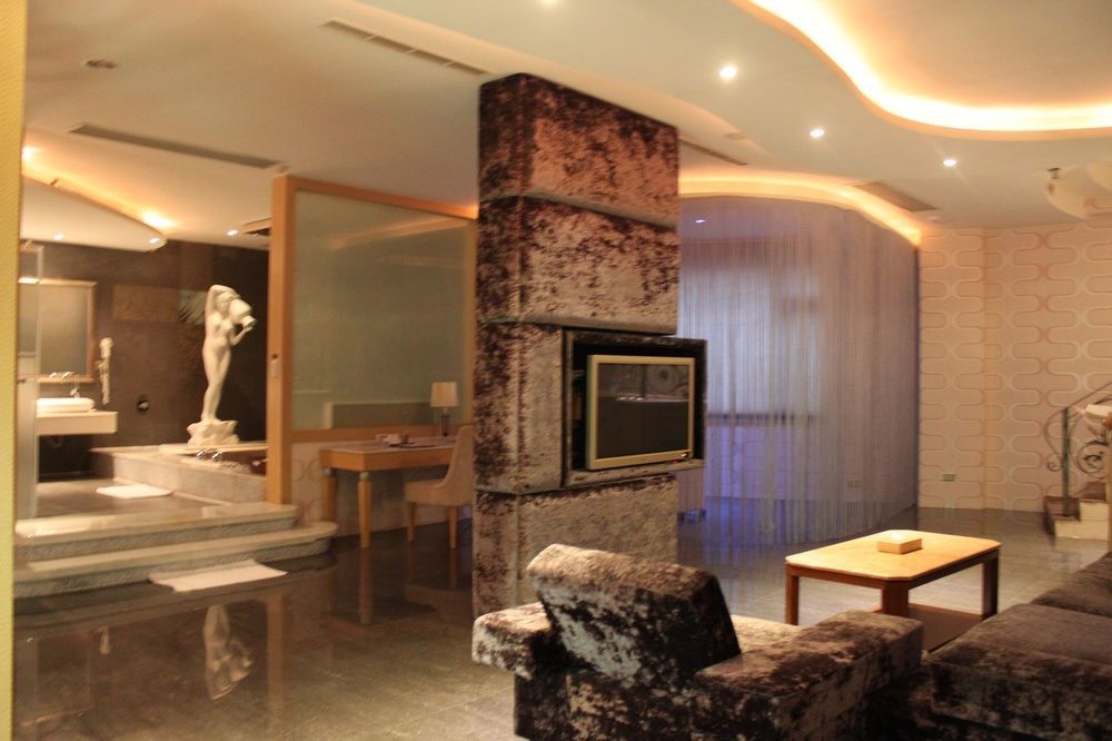 All-Ur Boutique Motel-Jhu Shan Branch Жушан Екстериор снимка
