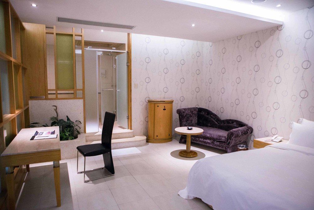 All-Ur Boutique Motel-Jhu Shan Branch Жушан Екстериор снимка