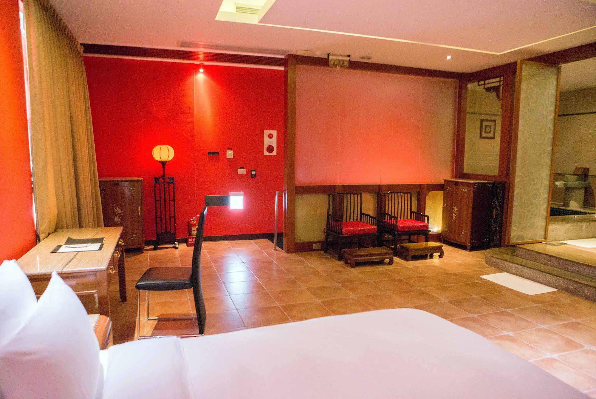 All-Ur Boutique Motel-Jhu Shan Branch Жушан Екстериор снимка