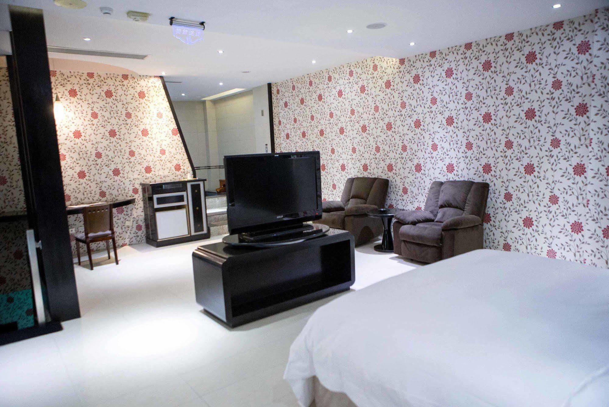 All-Ur Boutique Motel-Jhu Shan Branch Жушан Екстериор снимка